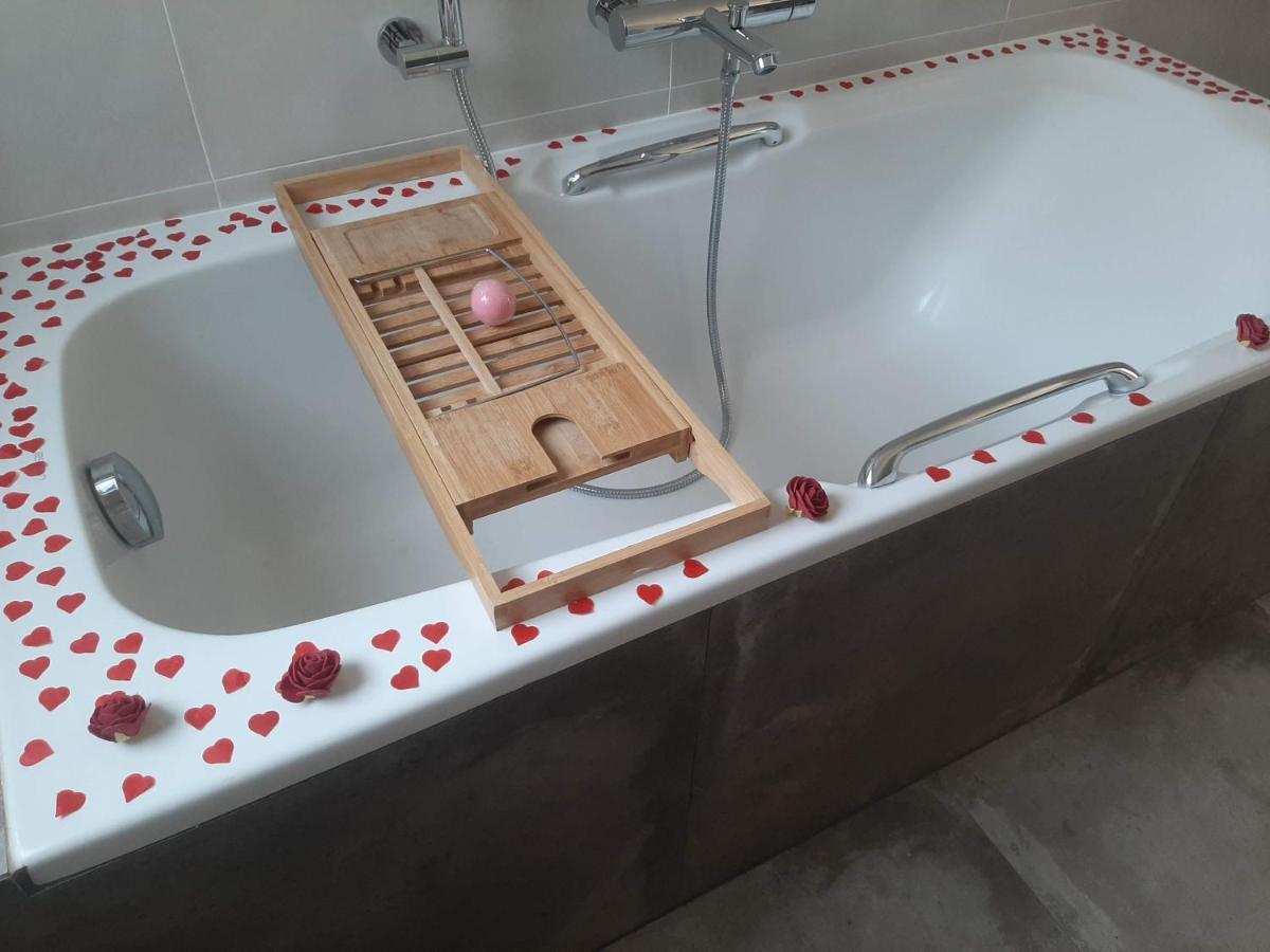 Bed And Breakfast Hans En Gridje Бреда Екстер'єр фото