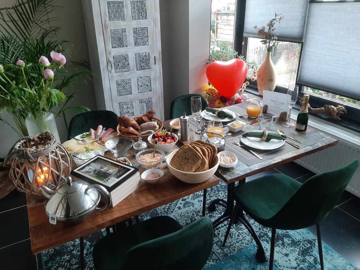 Bed And Breakfast Hans En Gridje Бреда Екстер'єр фото